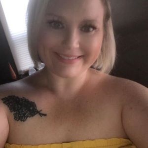 Meet your Posher, Fallon